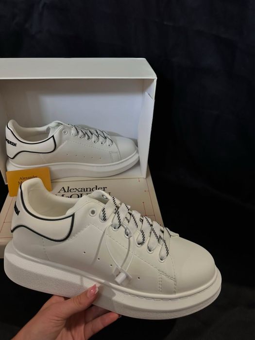 Alexander Mcqueen 43 full box premium