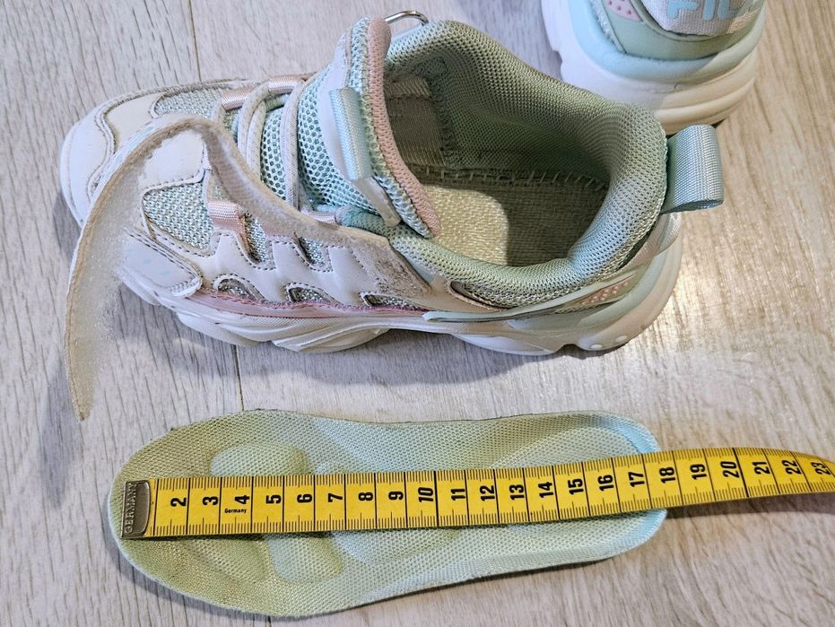 Vand adidași Fila fetiță