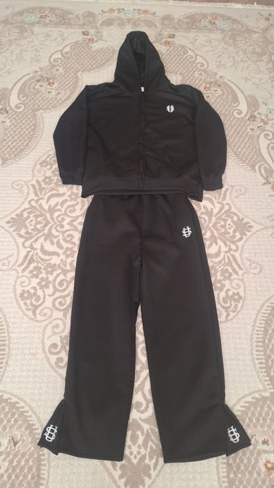 продаю suvene костюм