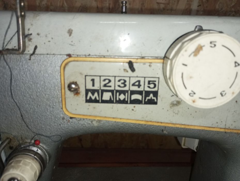 Швейная машинка ЧАЙКА 3