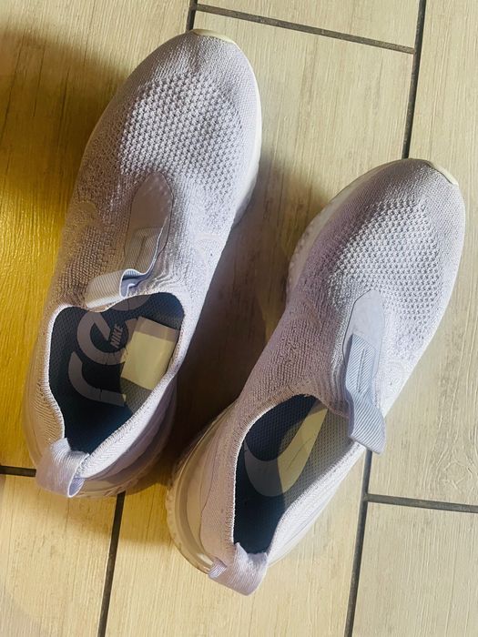 Маратонки без връзки Nike