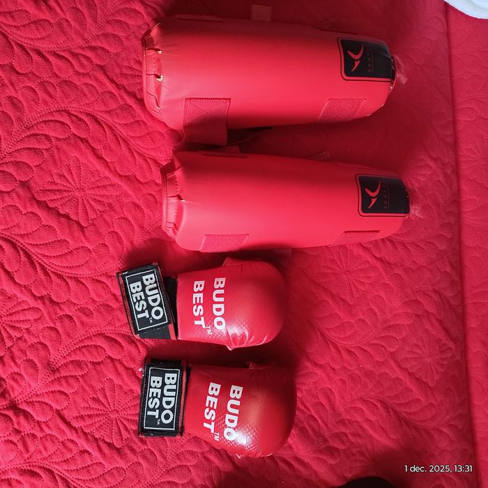 Mănuși și tibiere karate