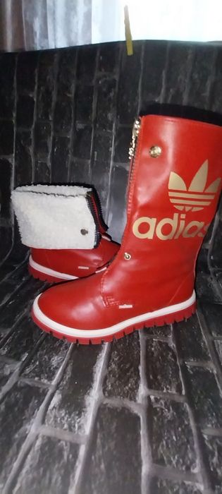 Ботинки на девочку