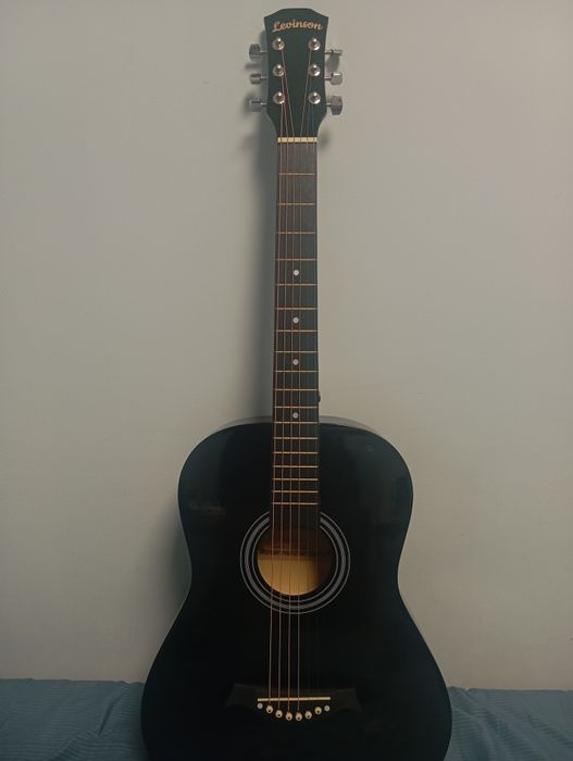 Акустическая гитара(чёрный). Со всеми компонентами
