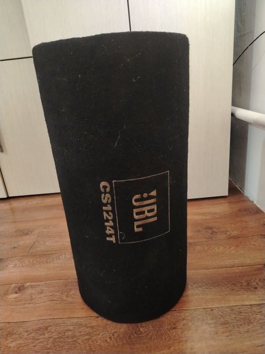 Сабвуфер JBL cs1214t