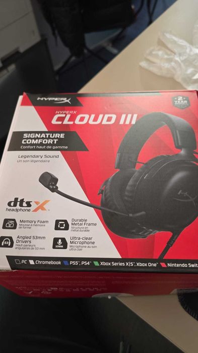 Căști hyperx cloud III