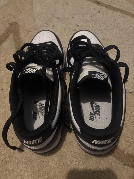 Nike Panda Dunks