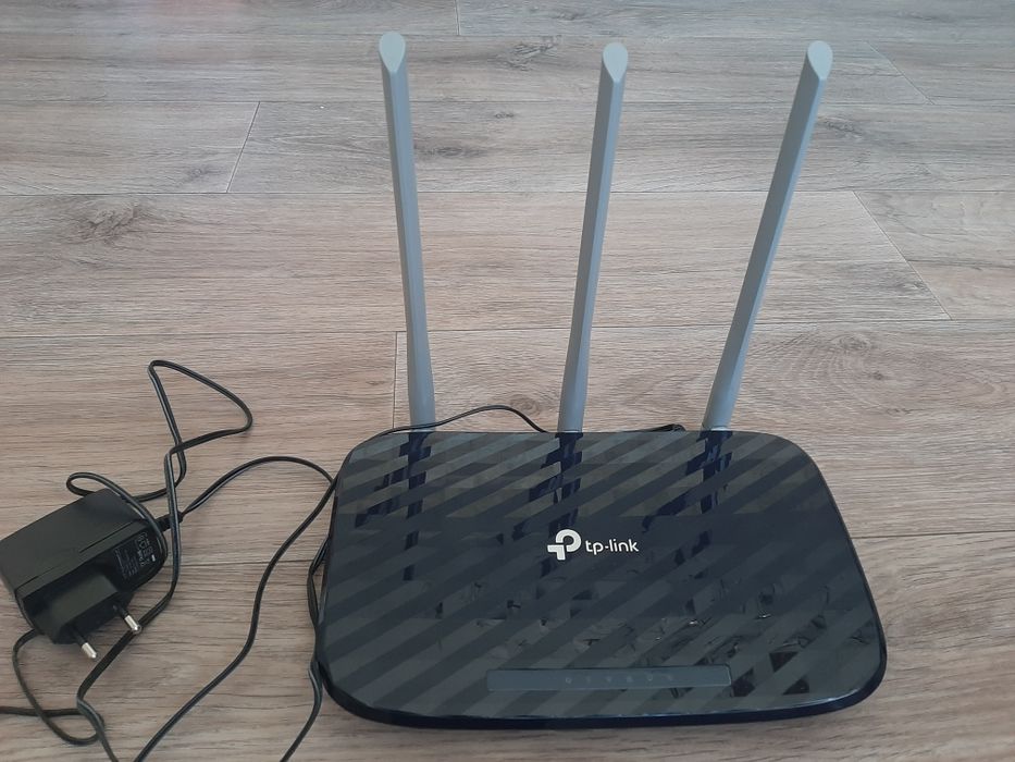 Двухдиапазонный WI Fi  роутер