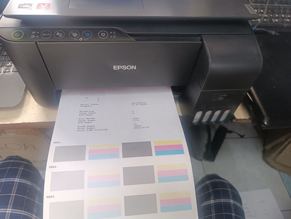 Продам цветной принтер