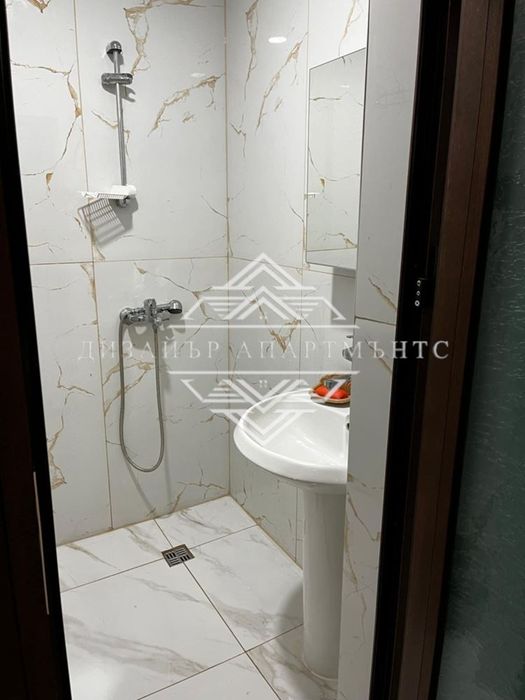 Дава се под наем Тристаен апартамент в Бургас, Братя Миладинови - 100 кв.м за 663 € - Снимка #9