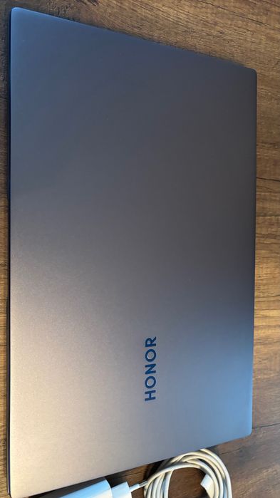 Honor MagicBook 15 R5-3500U/8GB/256GB