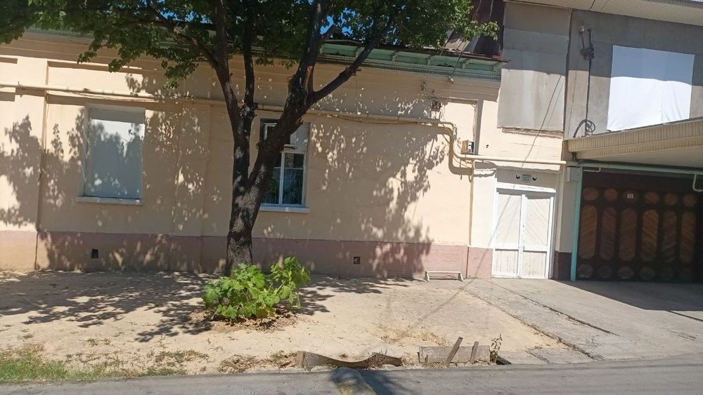 Srochna uchaska sotiladi chlonzor 20 kv 4 sotix