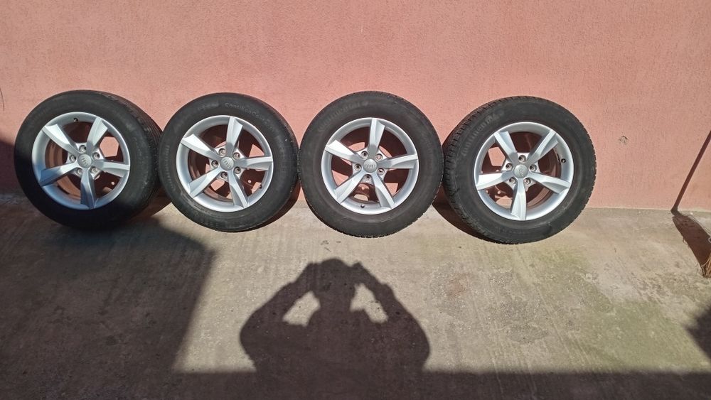 Vând jante Audi Originale  R 16 !