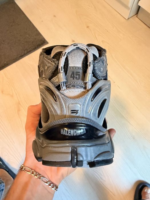 Balenciaga Runner Сив Grunge style