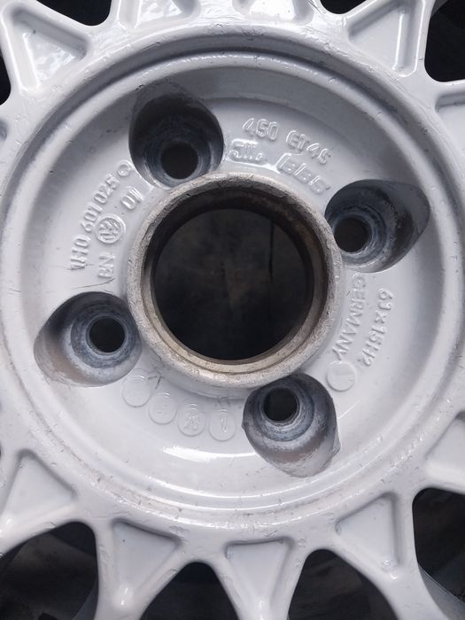 Диски R15 BBS. Два вареные. На Гольф 3.