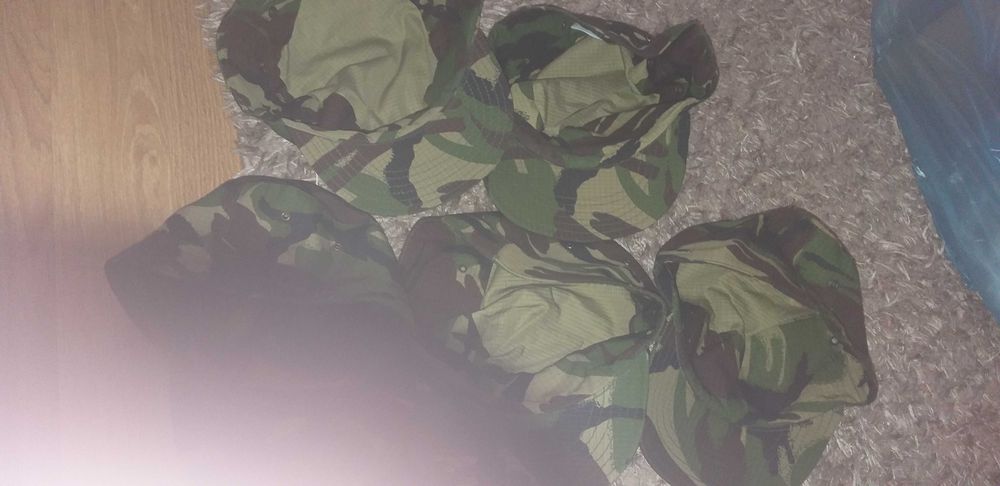 Haine militare tinuta veche si combat.