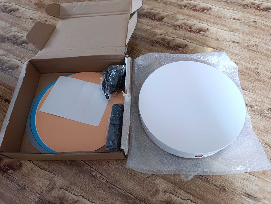 Display  pentru expozitie bijuterii,telefoane,etc.