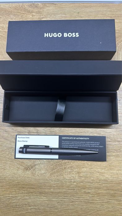 Метална химикалка Loop Diamond Gun Hugo Boss