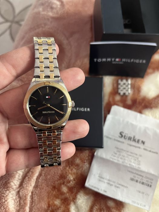 Дамски часовник tomy hilfiger