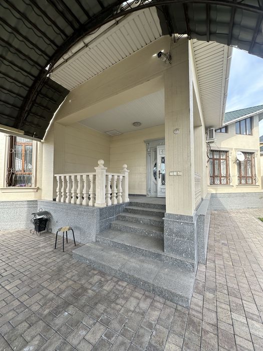 Продается благоустроенный дом в мкр Акниет