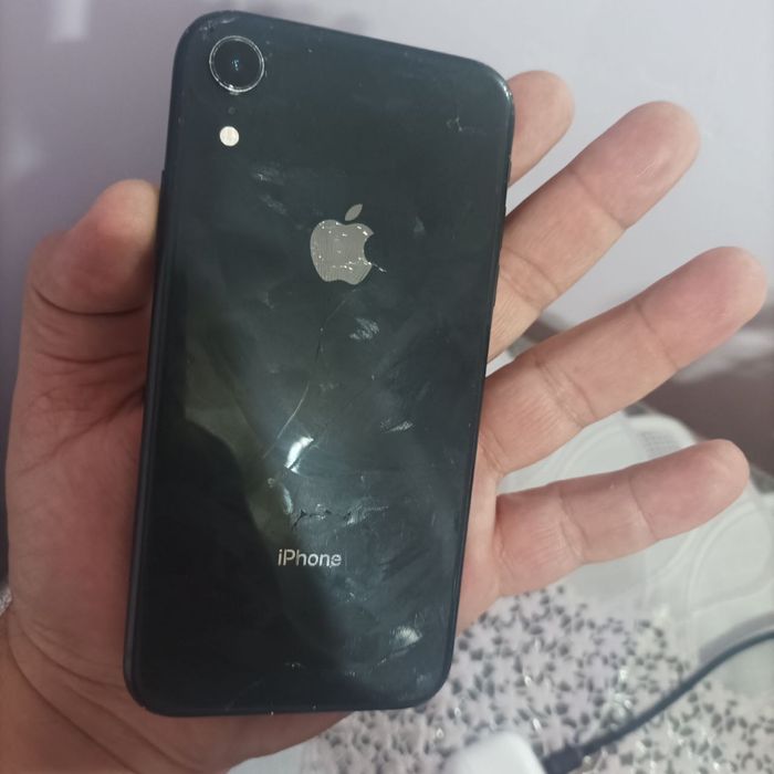 Iphone xr 64 gb sotlad srochno