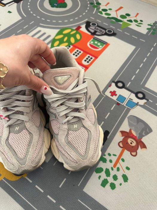 Маратонки new balance 9060