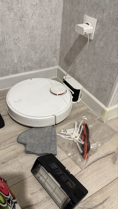 робот пылесос Xiaomi Mi Robot Vacuum-Mop P