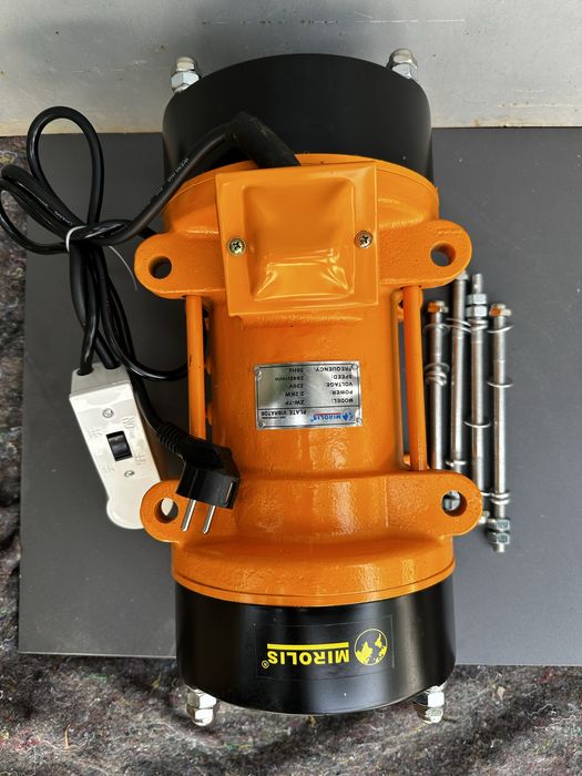 Плашадочний vibrator plashatichni вибраторь