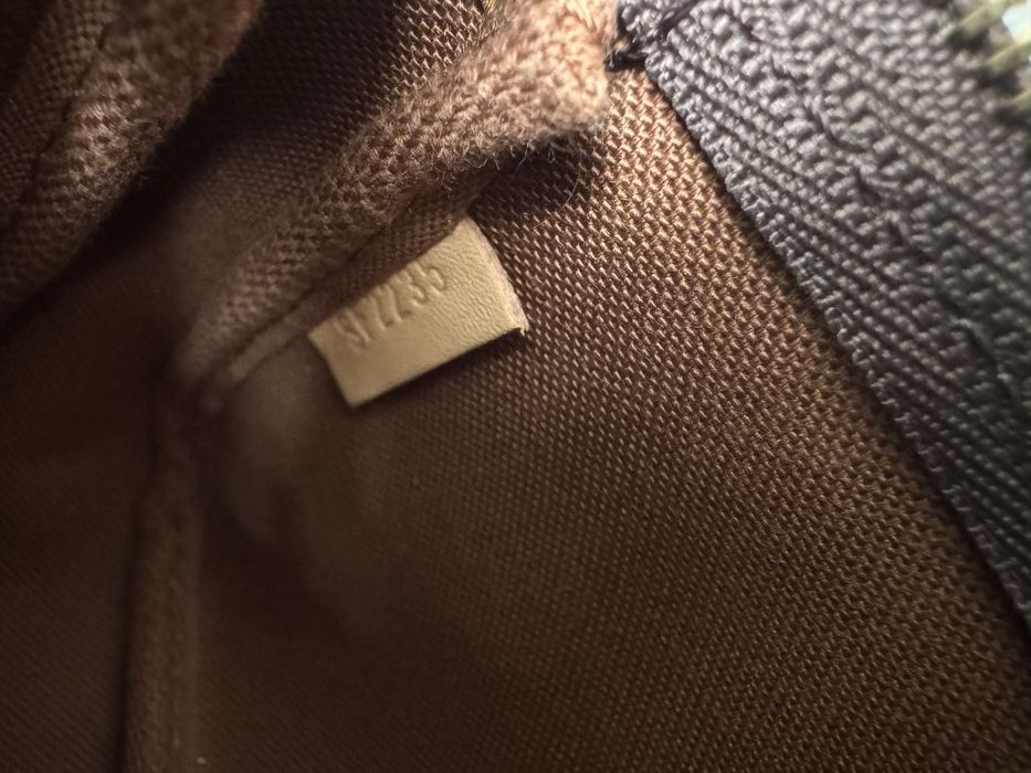 Продам оригинальную сумку Louis Vuitton