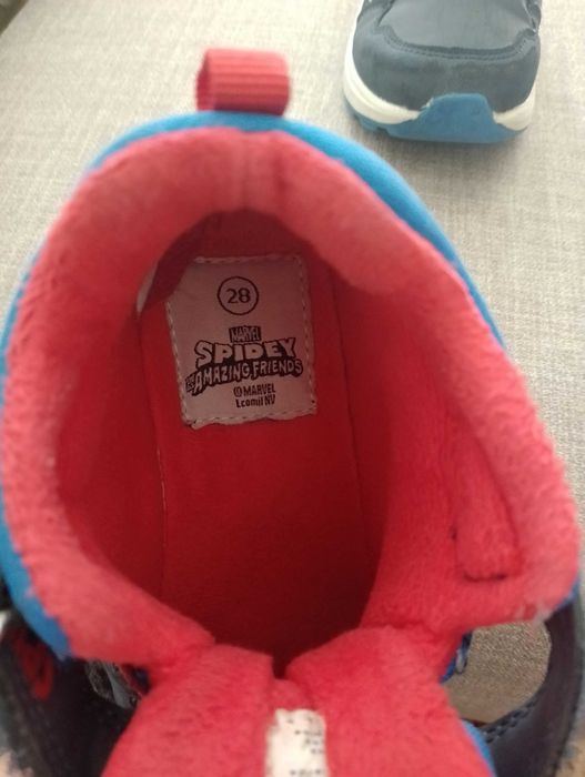 Зимни обувки за момче