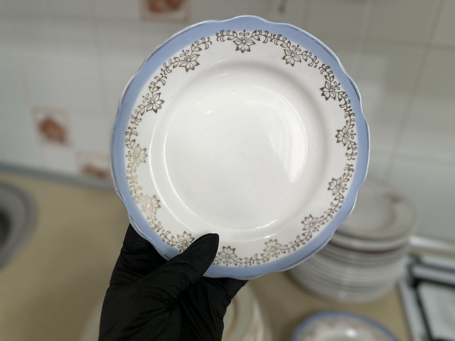 Продам посуду в хорошем состоянии