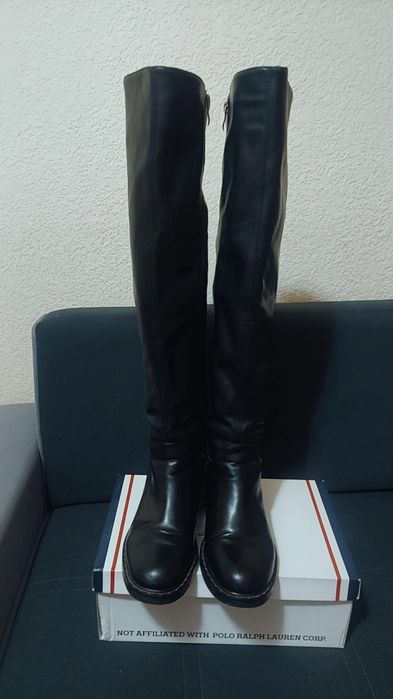 Продам Фирменные Зимнии Сапоги 40 размер