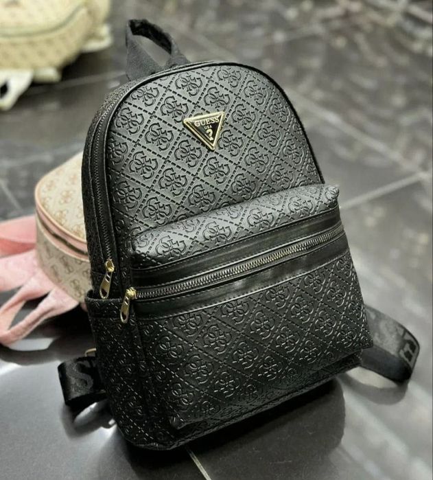 Rucsac si gentuțe dama