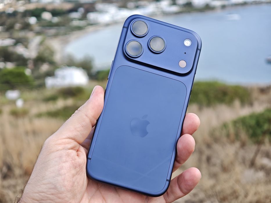 Продам или обменяю Iphone 17 pro 256gb E-Sim