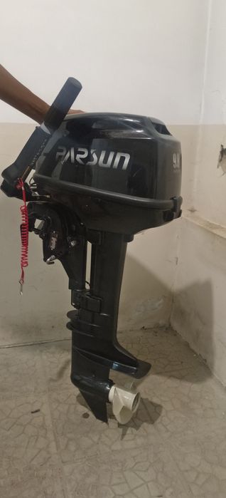 Продам лодочный мотор parsun 9.8