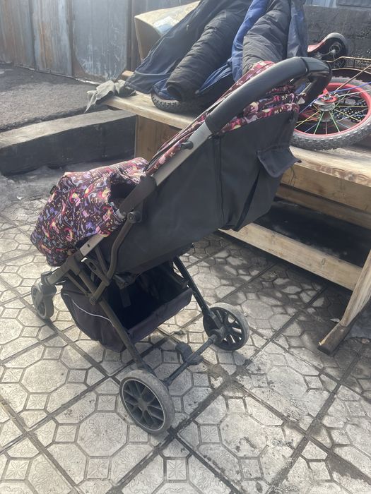 Коляска прогулочная