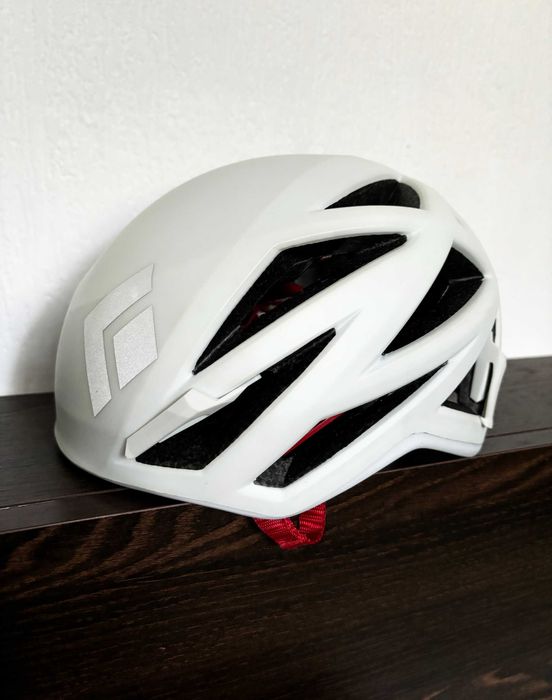 Black Diamond VAPOR каска