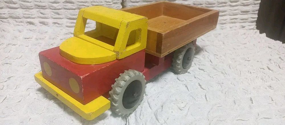 метални коли мащаб 1:18. ЧАСТ - 1