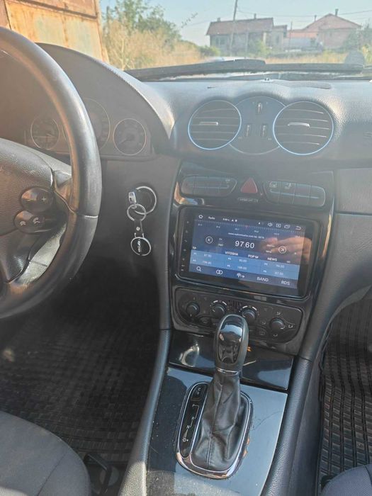 Продава се Мерцедес CLK 2,7 2003 година