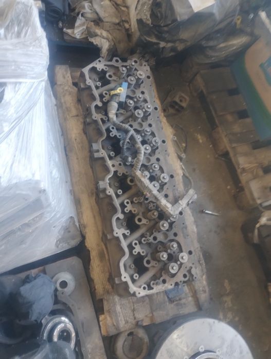 Части втора употреба за товарни автомобили с гаранция Ман ДАФ Мерцедес