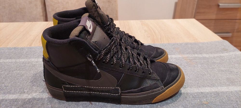 Vând ghete marca Nike