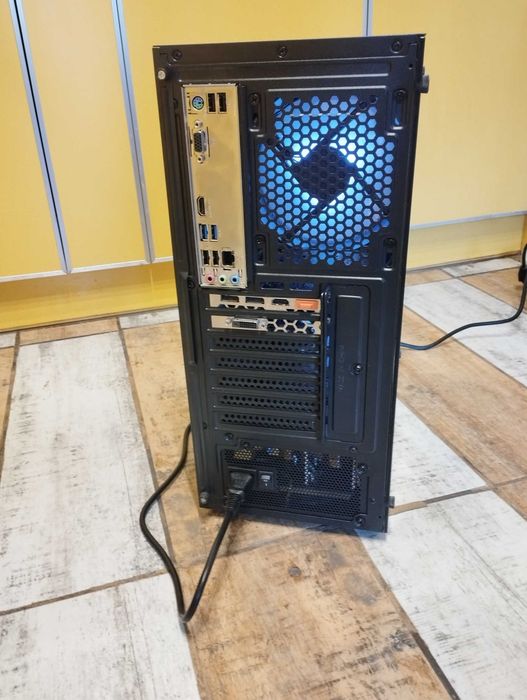 Геймърси комп 115 FPS FurMark - DDR 5 -Intel Core i5-12600T