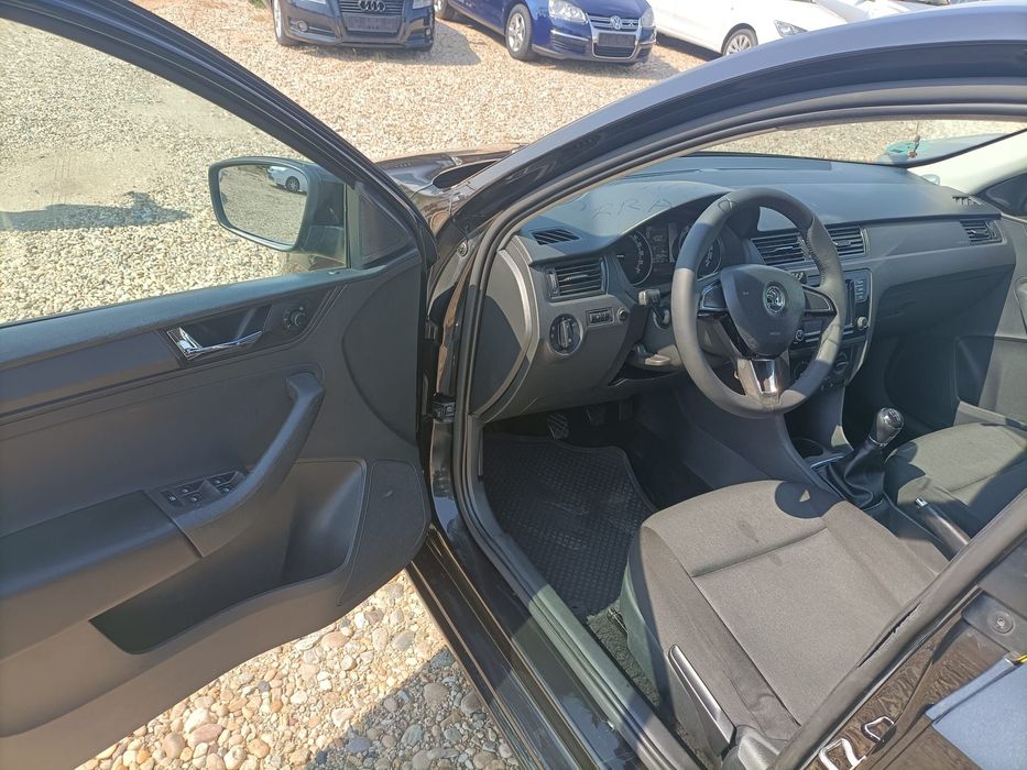 Uber/Bolt Inchiriez Hyundai Ioniq Hybrid