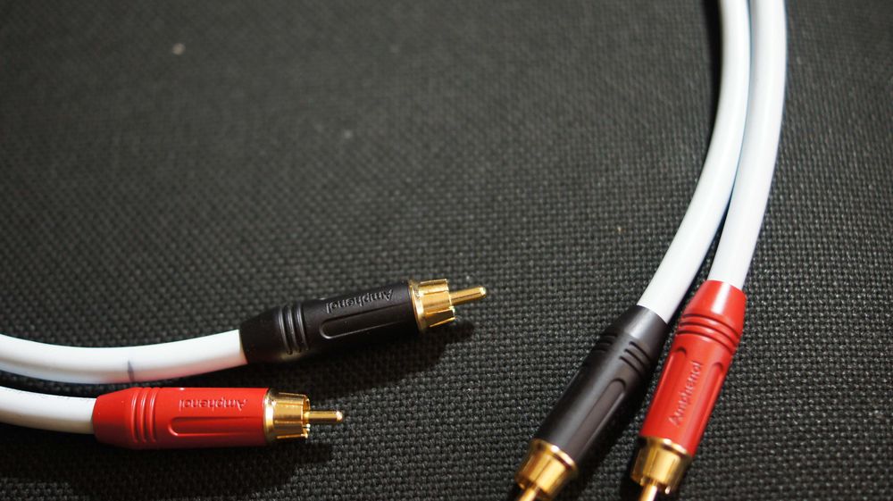 Cabluri Supra EFF-I Stereo RCA-RCA Interconnect Amphenol Connectors,Custom 2x1M,High End
