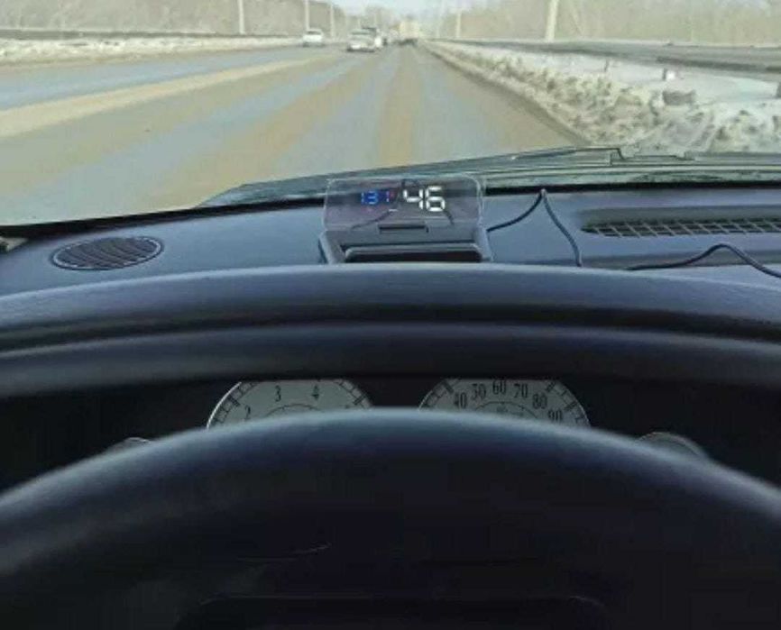 Спидометр для автомобиля