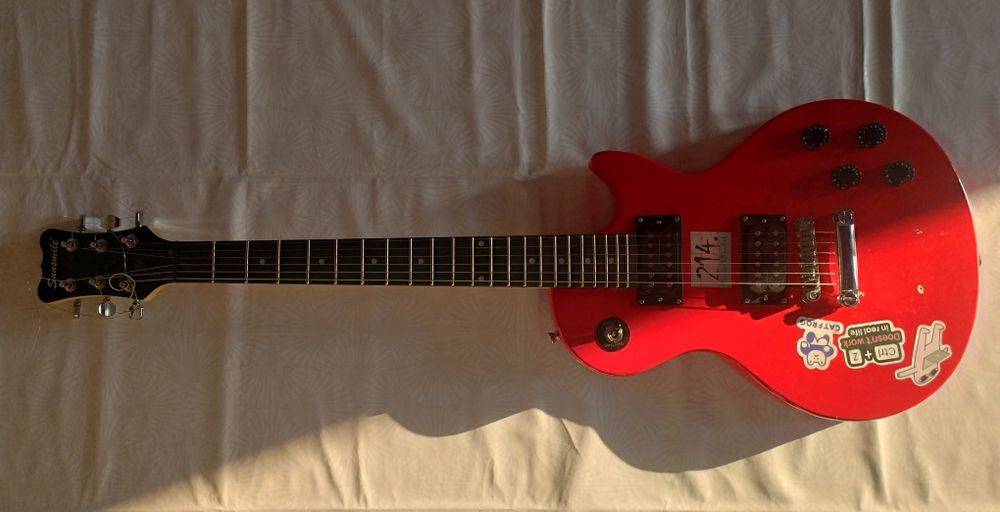 Электрогитара леcс пол les paul