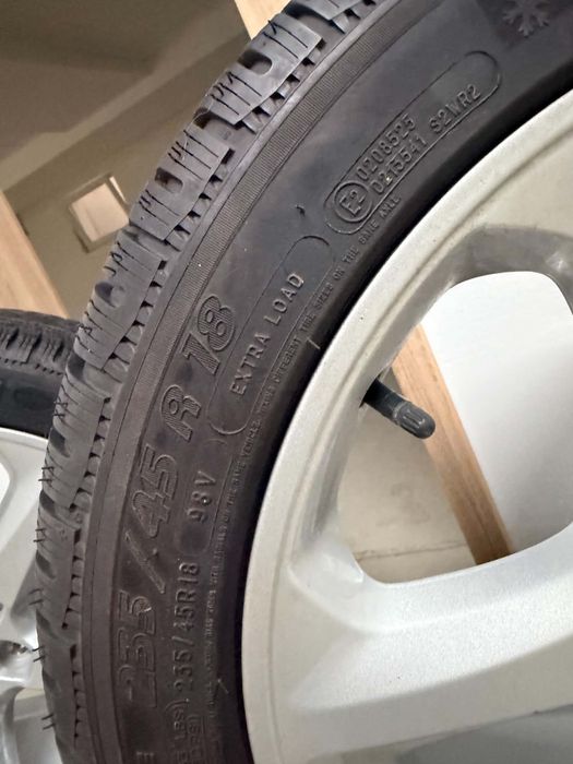 Jante originale Ford R18 5x108 + anv 235/45R18 iarna