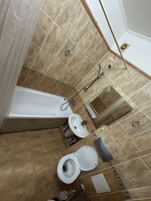 Продается 2-комнатная квартира в центре