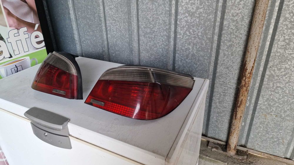 Продавам стопове и задни капаци за BMW E46 и E60