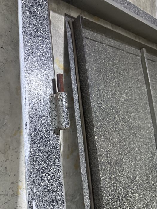 Железная дверь б/у